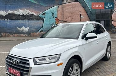 Позашляховик / Кросовер Audi Q5 2020 в Луцьку
