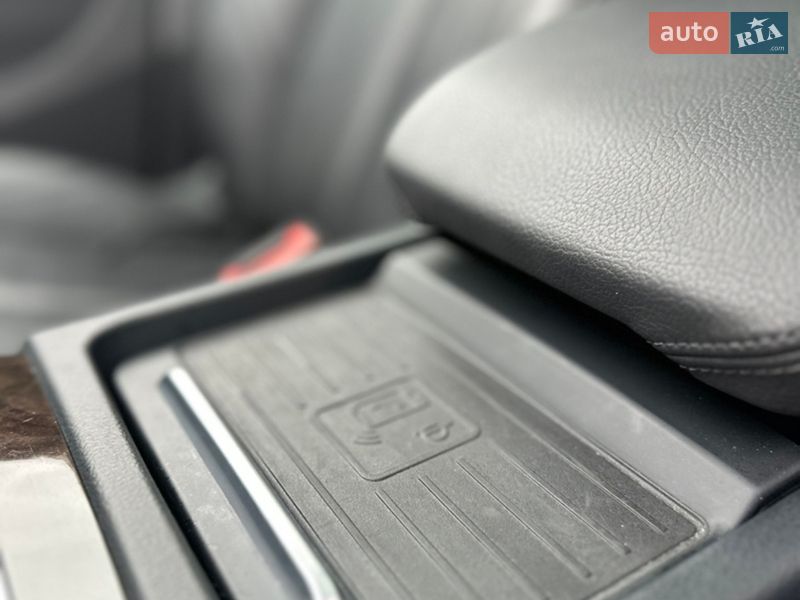 Позашляховик / Кросовер Audi Q5 2020 в Луцьку