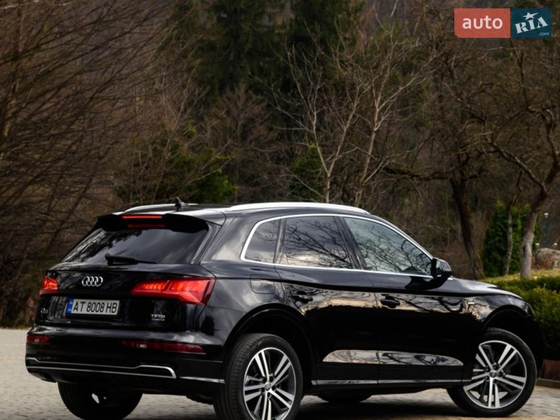 Позашляховик / Кросовер Audi Q5 2018 в Косові