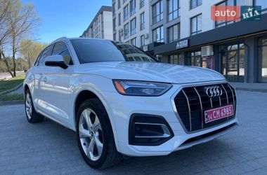 Внедорожник / Кроссовер Audi Q5 2021 в Новояворовске