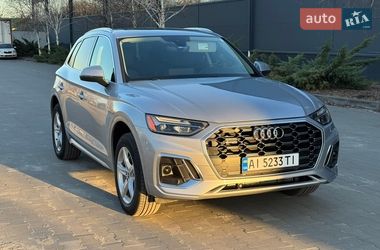 Позашляховик / Кросовер Audi Q5 2021 в Києві