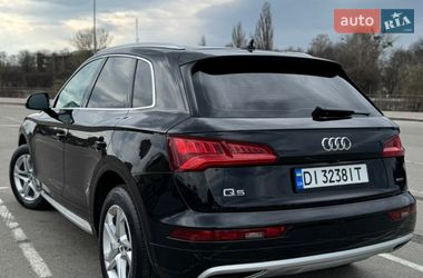 Позашляховик / Кросовер Audi Q5 2019 в Сумах