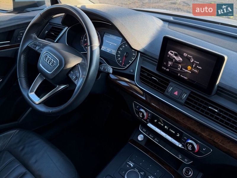 Позашляховик / Кросовер Audi Q5 2018 в Сокалі