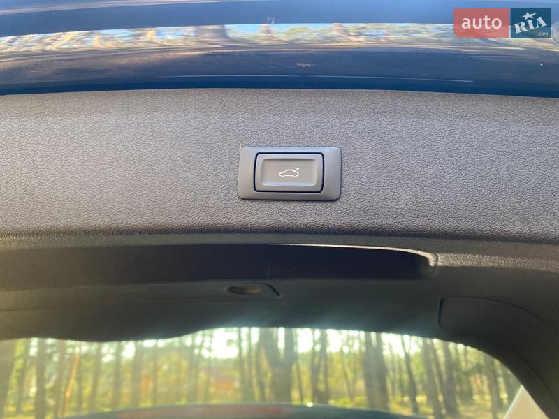 Внедорожник / Кроссовер Audi Q5 2015 в Киеве