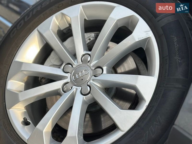 Позашляховик / Кросовер Audi Q5 2015 в Дрогобичі фото 24 Позашляховик / Кросовер Audi Q5 2015 в Дрогобичі