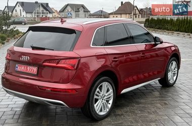 Позашляховик / Кросовер Audi Q5 2018 в Луцьку