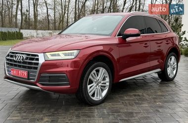 Позашляховик / Кросовер Audi Q5 2018 в Луцьку