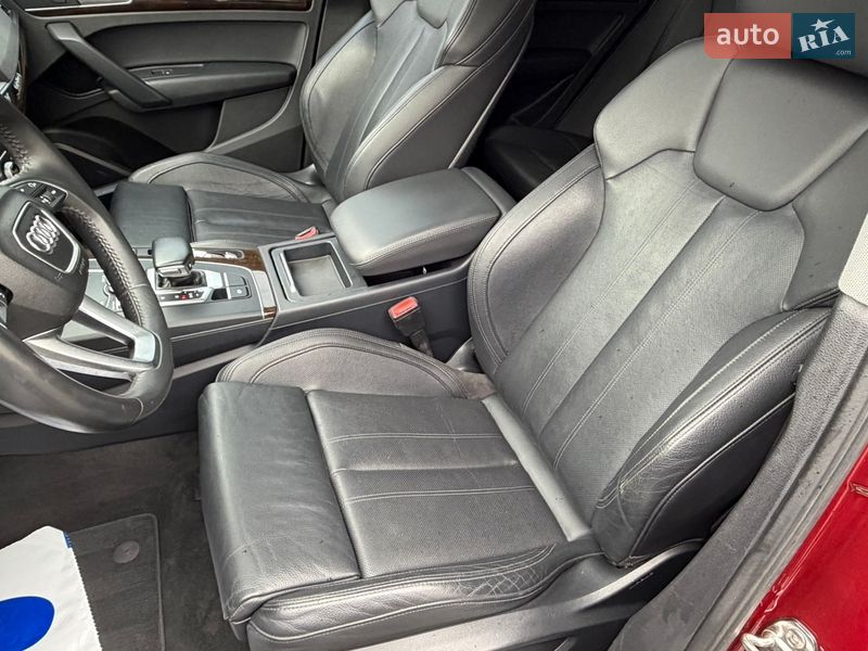 Позашляховик / Кросовер Audi Q5 2018 в Луцьку