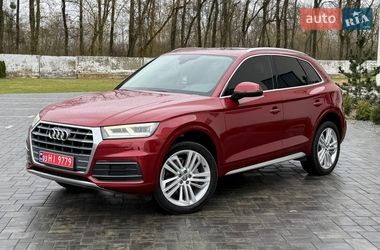 Позашляховик / Кросовер Audi Q5 2018 в Луцьку