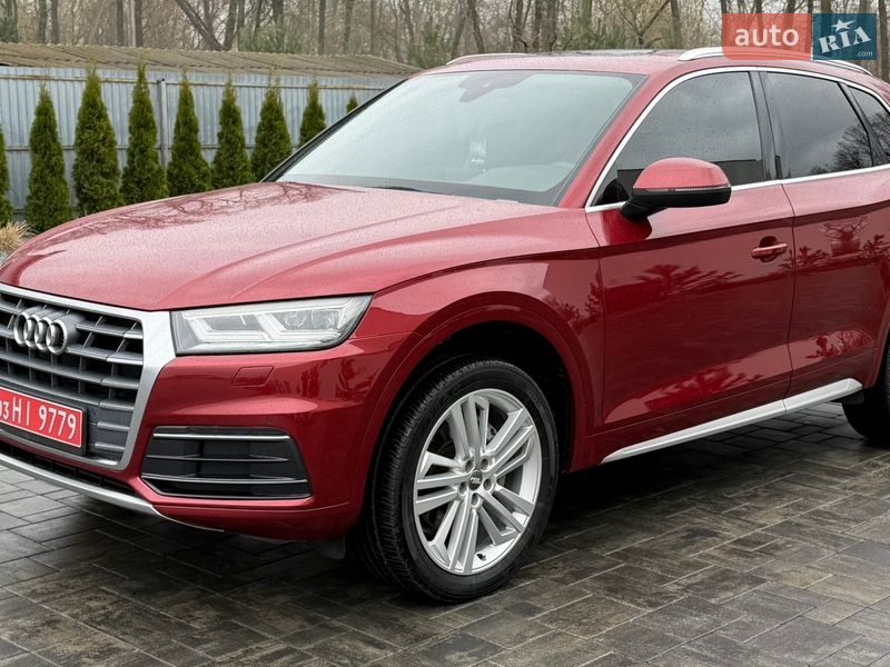 Позашляховик / Кросовер Audi Q5 2018 в Луцьку