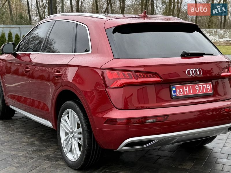 Позашляховик / Кросовер Audi Q5 2018 в Луцьку