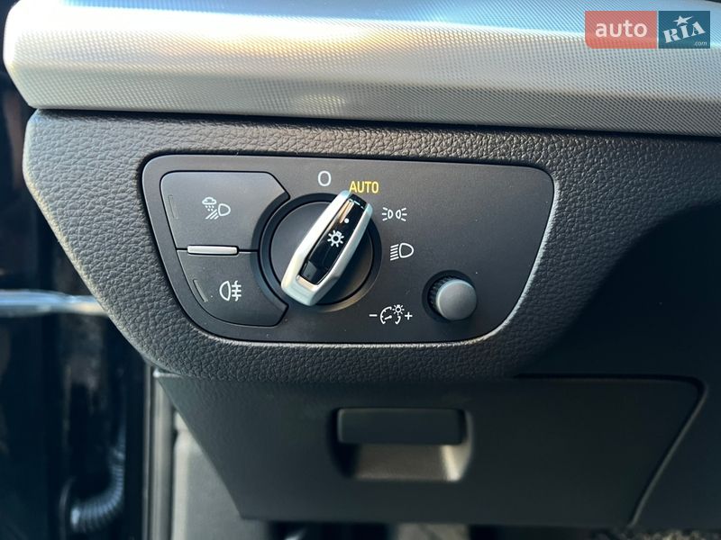 Внедорожник / Кроссовер Audi Q5 2018 в Киеве