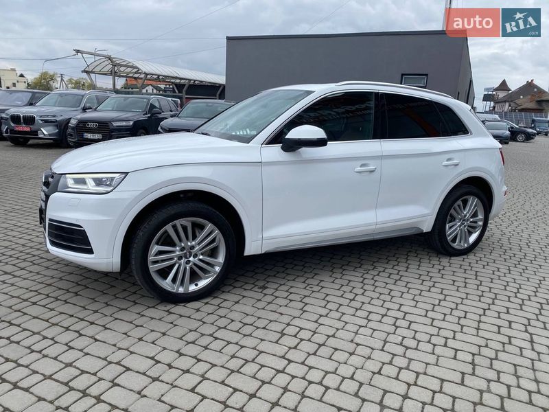 Позашляховик / Кросовер Audi Q5 2018 в Львові