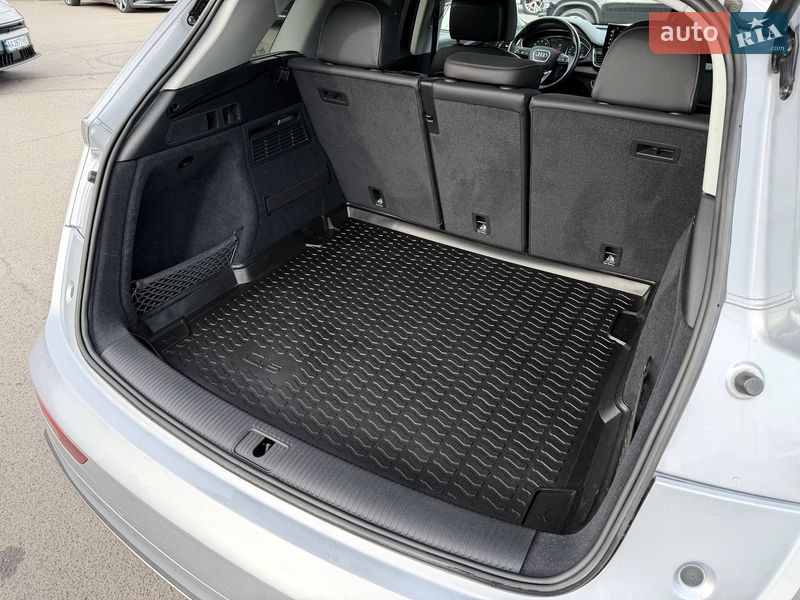Позашляховик / Кросовер Audi Q5 2021 в Кривому Розі фото 31 Позашляховик / Кросовер Audi Q5 2021 в Кривому Розі