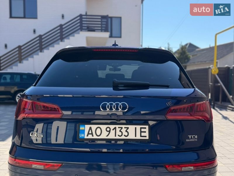 Позашляховик / Кросовер Audi Q5 2017 в Хусті