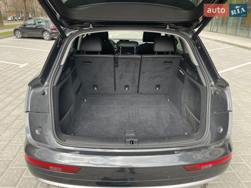 Внедорожник / Кроссовер Audi Q5 2020 в Ровно