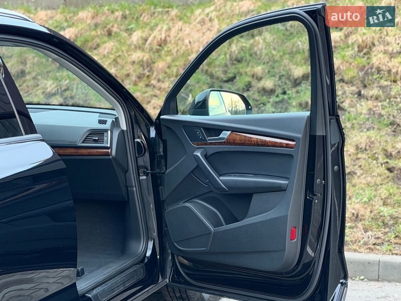 Позашляховик / Кросовер Audi Q5 2018 в Тернополі фото 57 Позашляховик / Кросовер Audi Q5 2018 в Тернополі