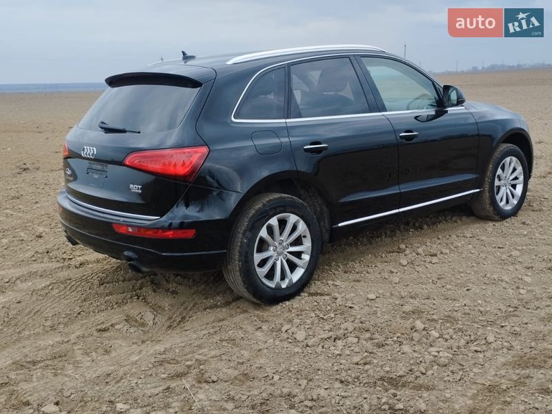 Внедорожник / Кроссовер Audi Q5 2015 в Самборе