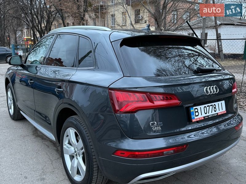 Внедорожник / Кроссовер Audi Q5 2017 в Полтаве