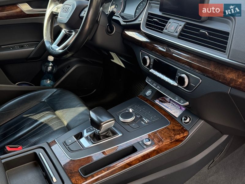 Внедорожник / Кроссовер Audi Q5 2017 в Полтаве