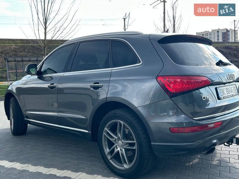 Внедорожник / Кроссовер Audi Q5 2015 в Ирпене