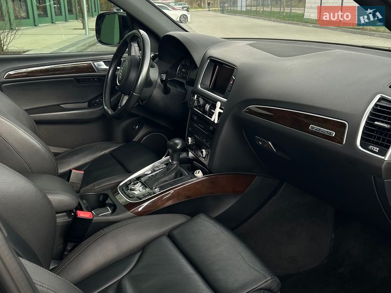 Внедорожник / Кроссовер Audi Q5 2015 в Ирпене