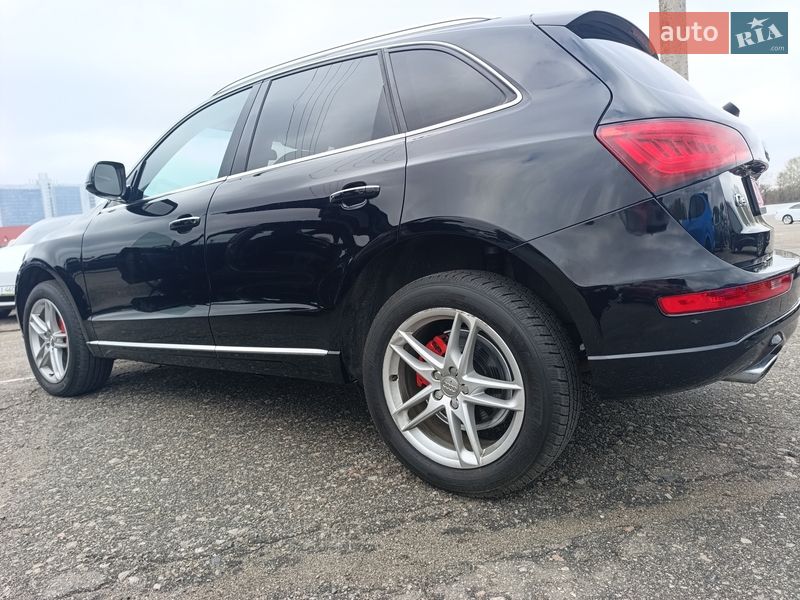 Позашляховик / Кросовер Audi Q5 2016 в Києві