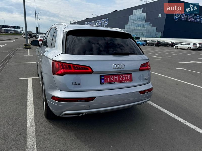 Позашляховик / Кросовер Audi Q5 2017 в Львові фото 10 Позашляховик / Кросовер Audi Q5 2017 в Львові
