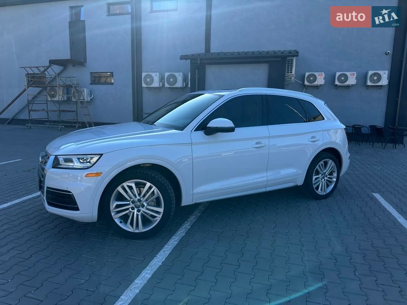 Внедорожник / Кроссовер Audi Q5 2019 в Нежине