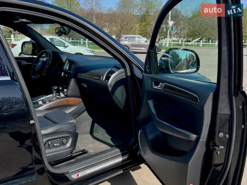 Позашляховик / Кросовер Audi Q5 2016 в Сараті