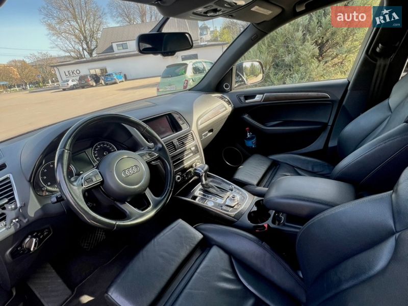 Позашляховик / Кросовер Audi Q5 2016 в Сараті