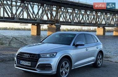 Позашляховик / Кросовер Audi Q5 2018 в Дніпрі