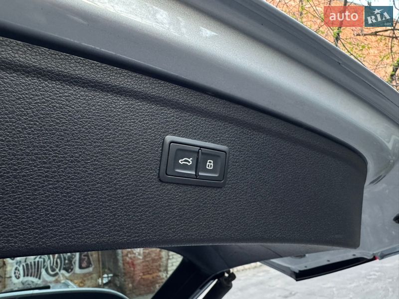 Внедорожник / Кроссовер Audi Q5 2021 в Днепре