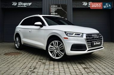 Позашляховик / Кросовер Audi Q5 2018 в Львові