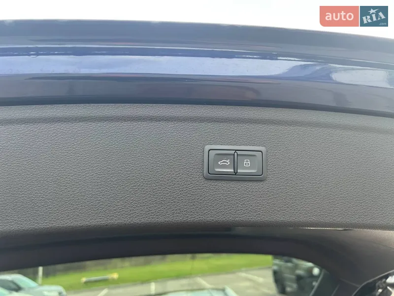 Audi Q5 2018 VIN WA1BNAFY5J2196689 фото оголошення 12 з 63