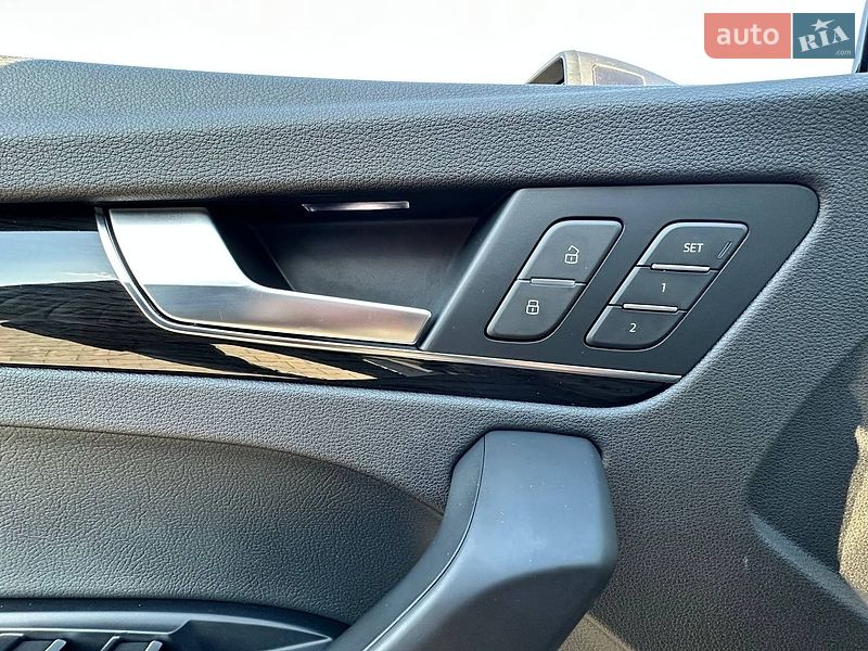 Позашляховик / Кросовер Audi Q5 2020 в Києві