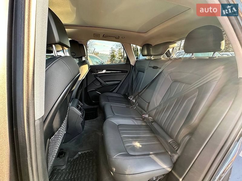 Позашляховик / Кросовер Audi Q5 2020 в Києві