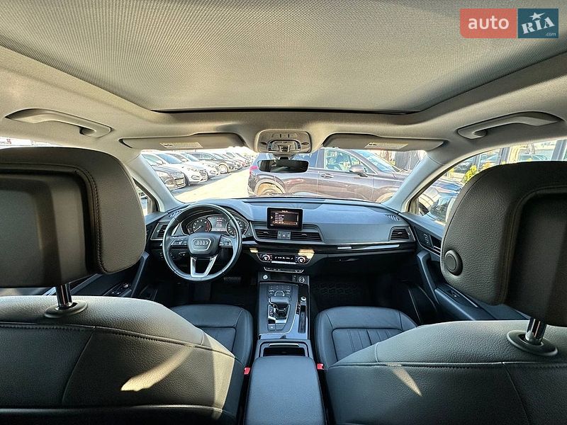 Позашляховик / Кросовер Audi Q5 2020 в Києві
