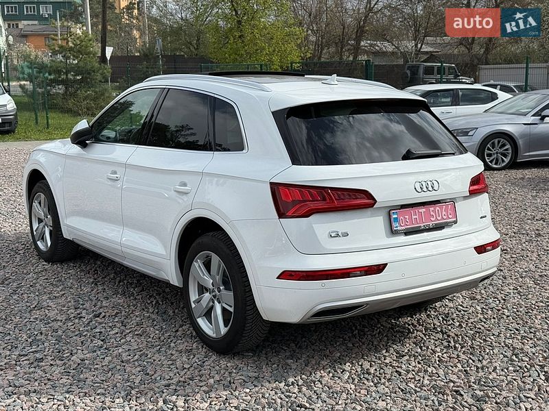 Внедорожник / Кроссовер Audi Q5 2019 в Киеве