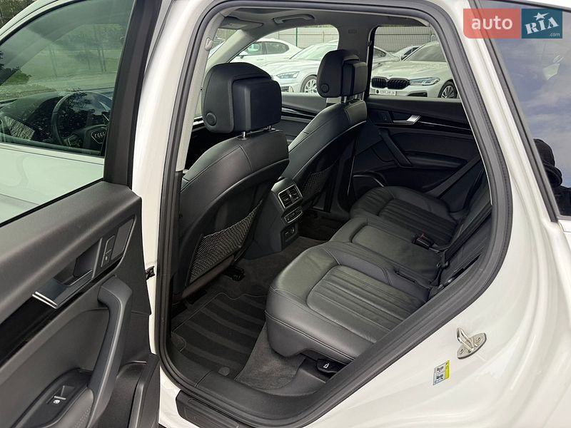 Внедорожник / Кроссовер Audi Q5 2019 в Киеве