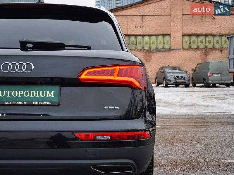 Позашляховик / Кросовер Audi Q5 2017 в Києві