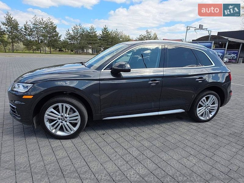 Внедорожник / Кроссовер Audi Q5 2018 в Самборе