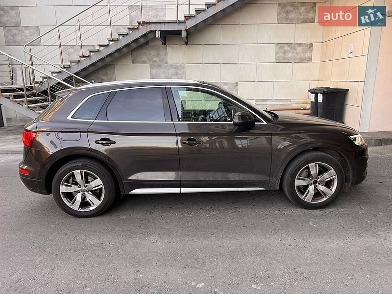 Позашляховик / Кросовер Audi Q5 2017 в Хмельницькому