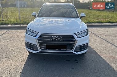 Внедорожник / Кроссовер Audi Q5 2017 в Львове