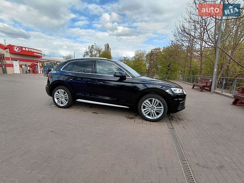 Внедорожник / Кроссовер Audi Q5 2018 в Кривом Роге
