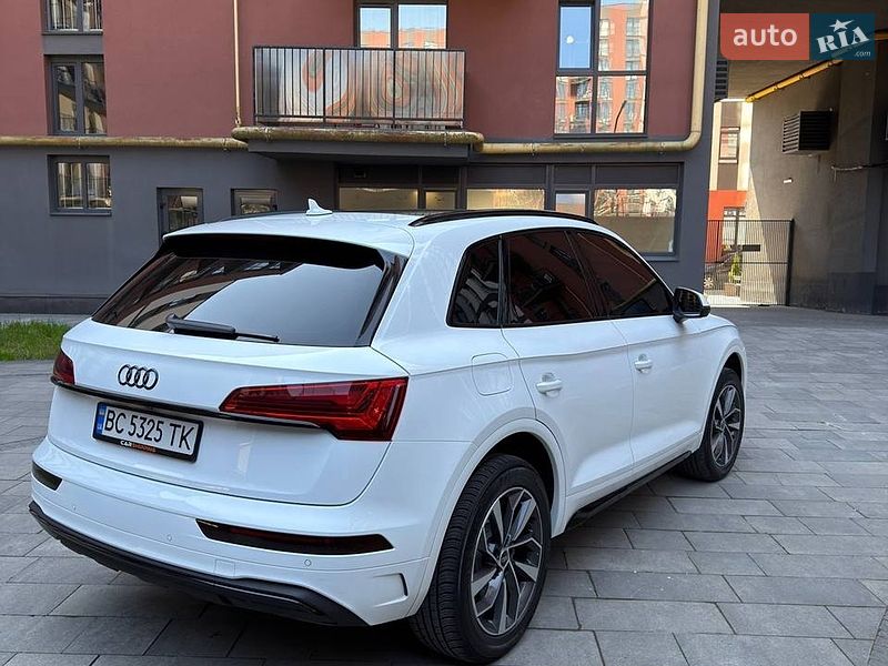 Внедорожник / Кроссовер Audi Q5 2021 в Львове