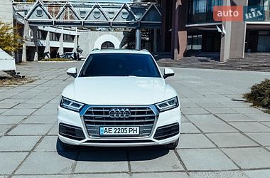 Позашляховик / Кросовер Audi Q5 2019 в Дніпрі