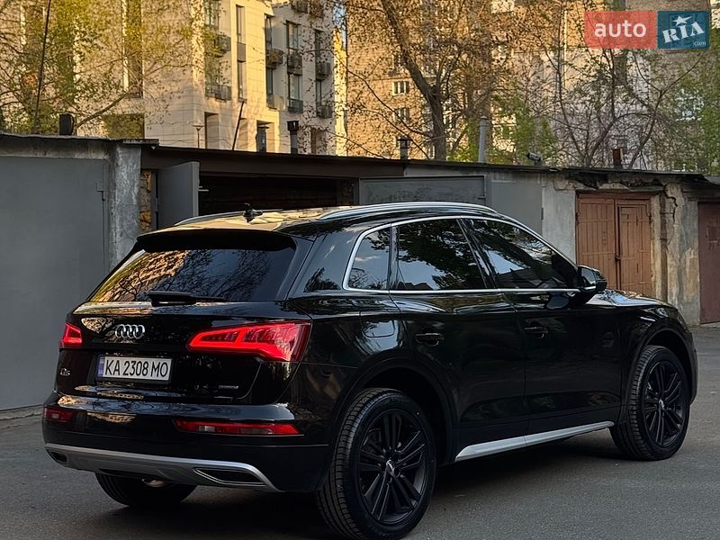 Внедорожник / Кроссовер Audi Q5 2019 в Киеве