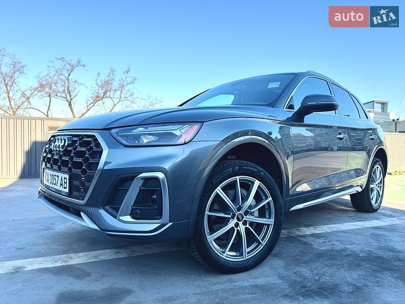 Внедорожник / Кроссовер Audi Q5 2022 в Киеве