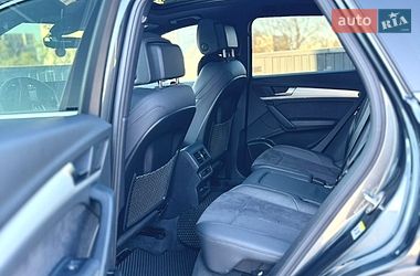 Внедорожник / Кроссовер Audi Q5 2022 в Киеве
